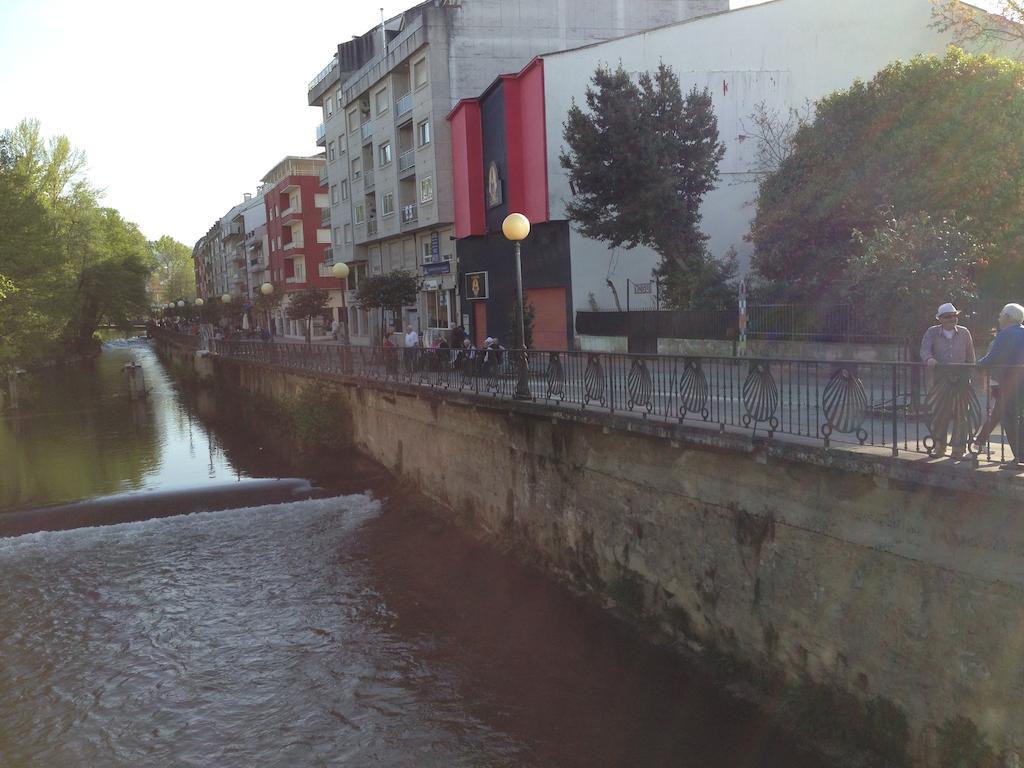 Pension Blasones Sarria Exteriör bild