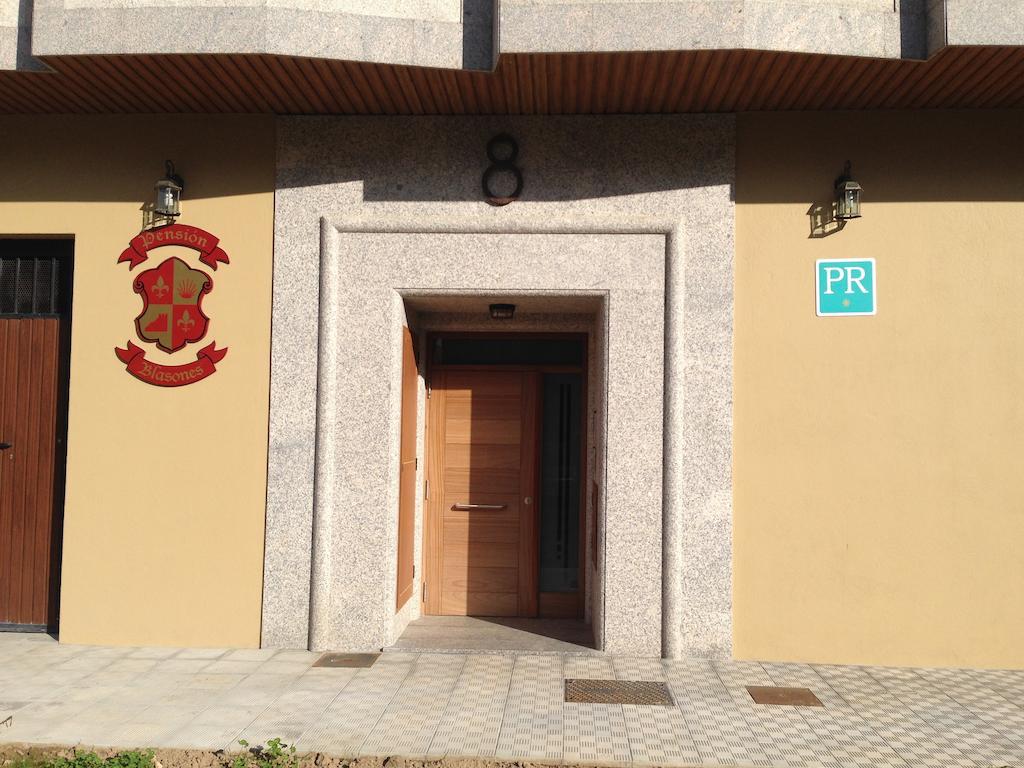 Pension Blasones Sarria Exteriör bild